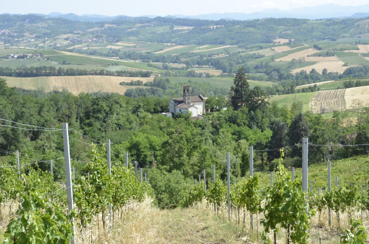 Orizzonti Vigneti Repetto Hotel Sarezzano Exterior photo