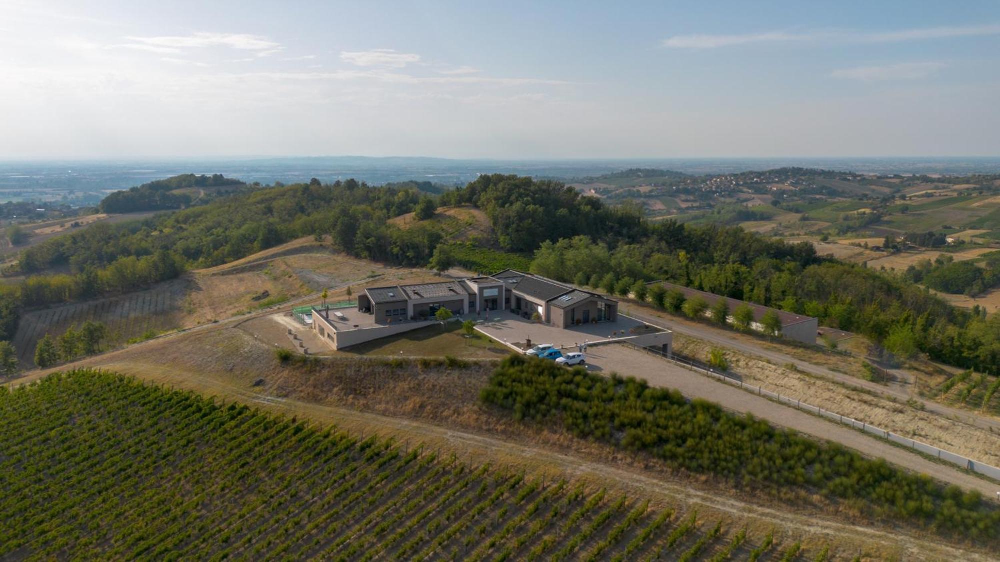 Orizzonti Vigneti Repetto Hotel Sarezzano Exterior photo